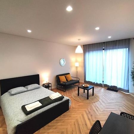 Heart Of The City Suites - A Віла-Нова-де-Гая Екстер'єр фото