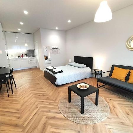 Heart Of The City Suites - A Віла-Нова-де-Гая Екстер'єр фото
