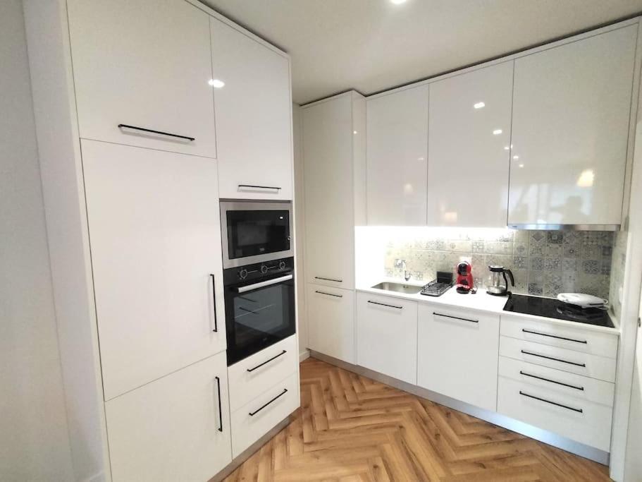 Heart Of The City Suites - A Віла-Нова-де-Гая Екстер'єр фото